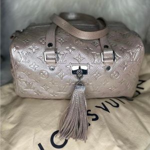 2008 fall winter LIMITED EDITION RUNWAY monogram shimmer peach Comete bag.